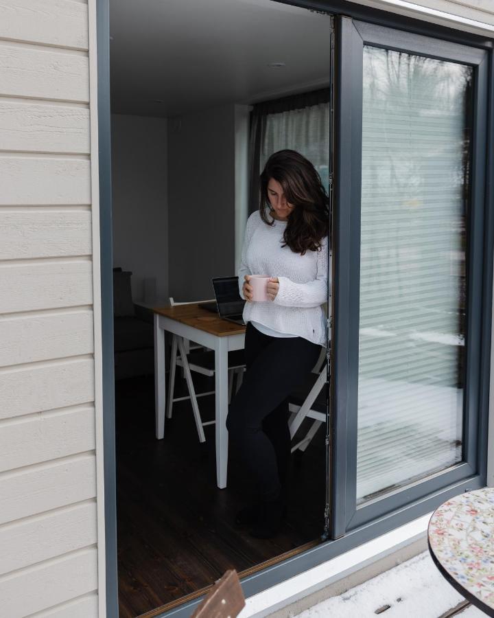 Tinylodge Am Ellertshaeuser See Stadtlauringen Kültér fotó