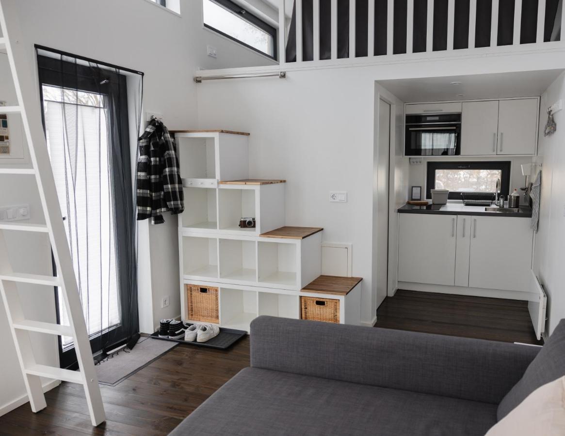 Tinylodge Am Ellertshaeuser See Stadtlauringen Kültér fotó